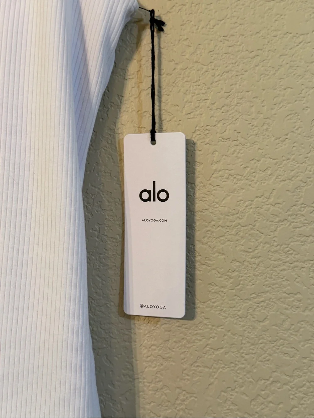 NWT* Alo Yoga Womens White Ribbed Tank Top, Sz LG